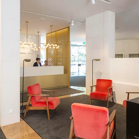 艾斯特拉德伐缇玛酒店 酒店