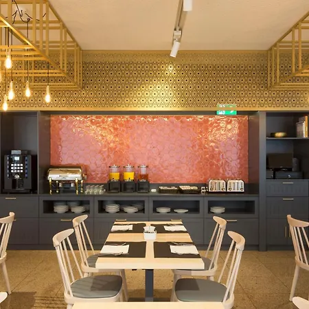 酒店 艾斯特拉德伐缇玛酒店