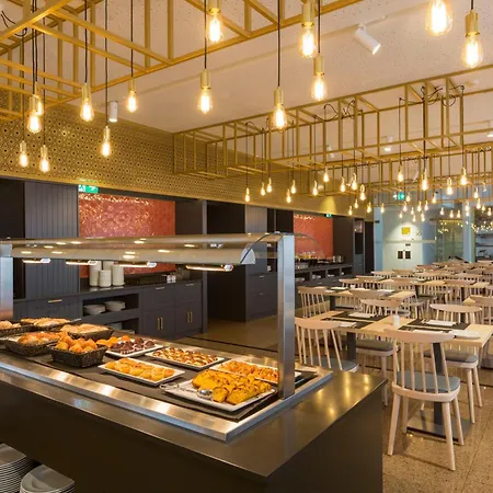 艾斯特拉德伐缇玛酒店 酒店