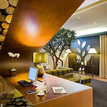 Estrela De Hotel 4*